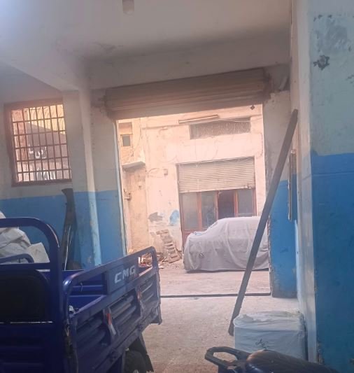محل مساحته ٦٠ متر