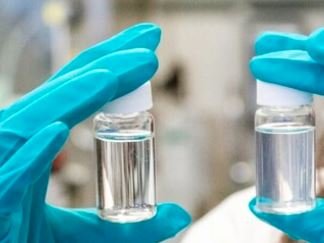 علماء روس يبتكرون مادة لتنقية المياه من البلاستيك النانوي