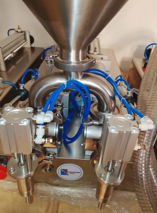 بيع ماكينة تعبئة سوائل